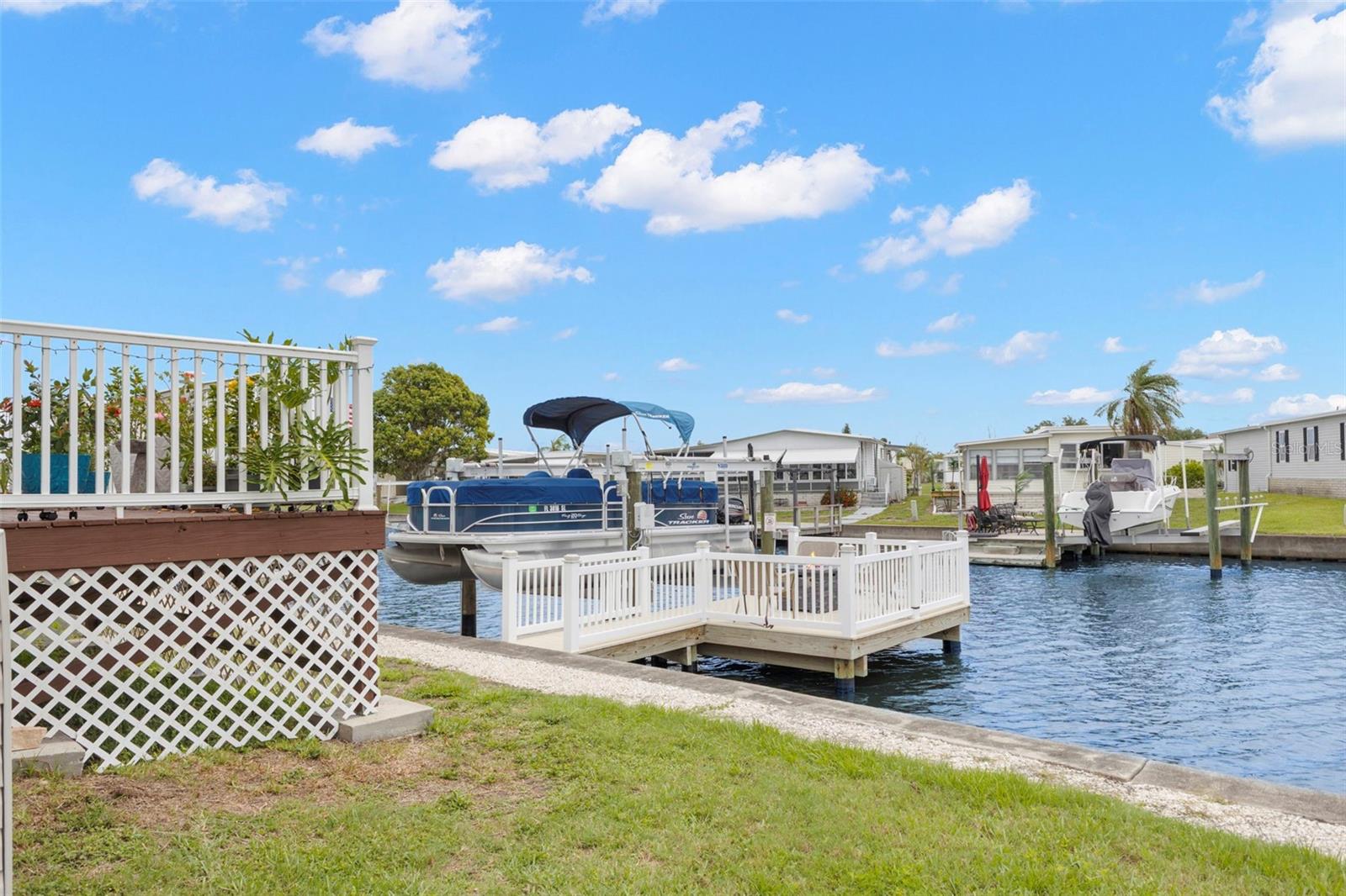 124 AMERICANA CT NE #214, ST PETERSBURG, FL, 33702