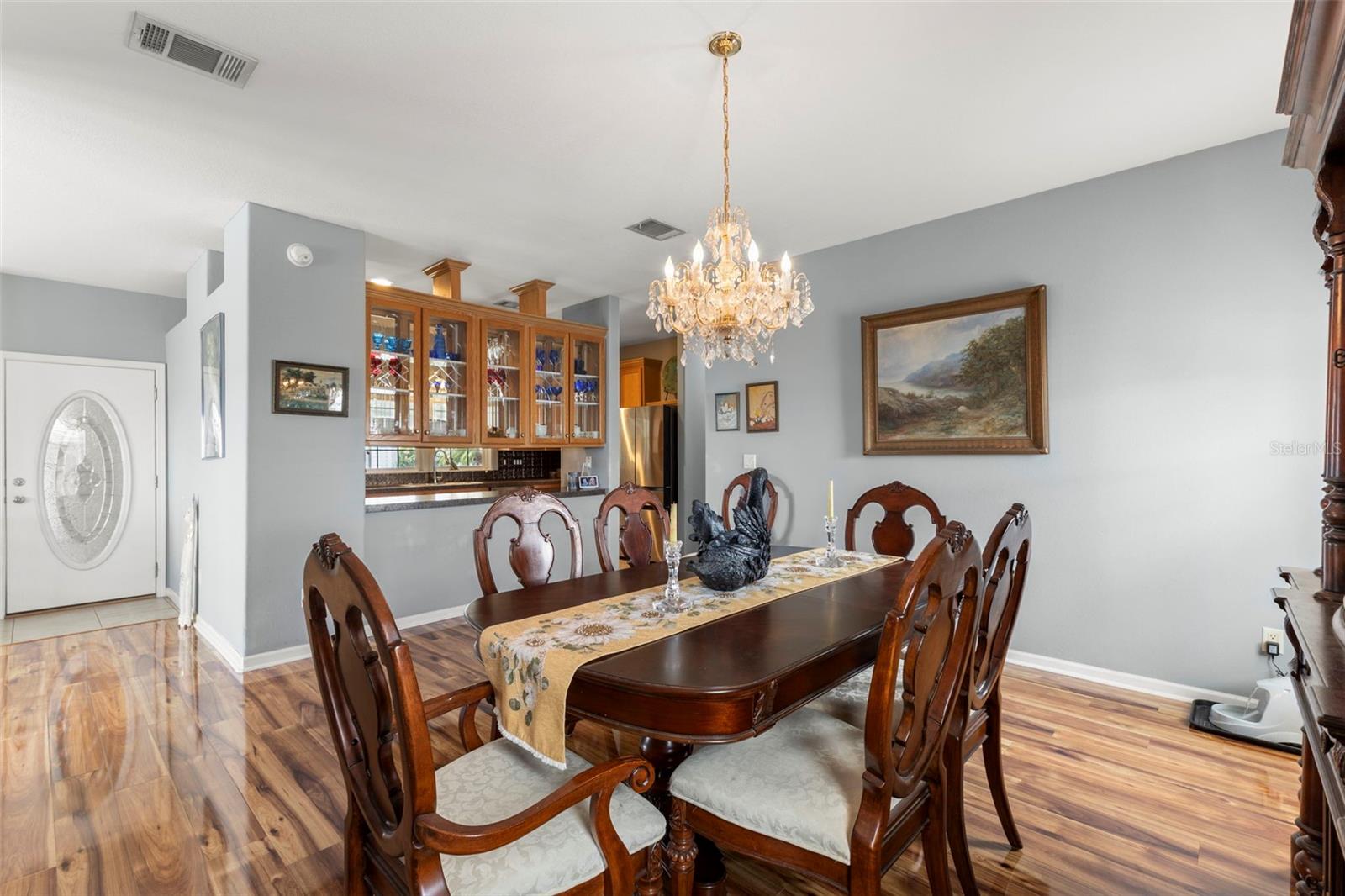 124 AMERICANA CT NE #214, ST PETERSBURG, FL, 33702