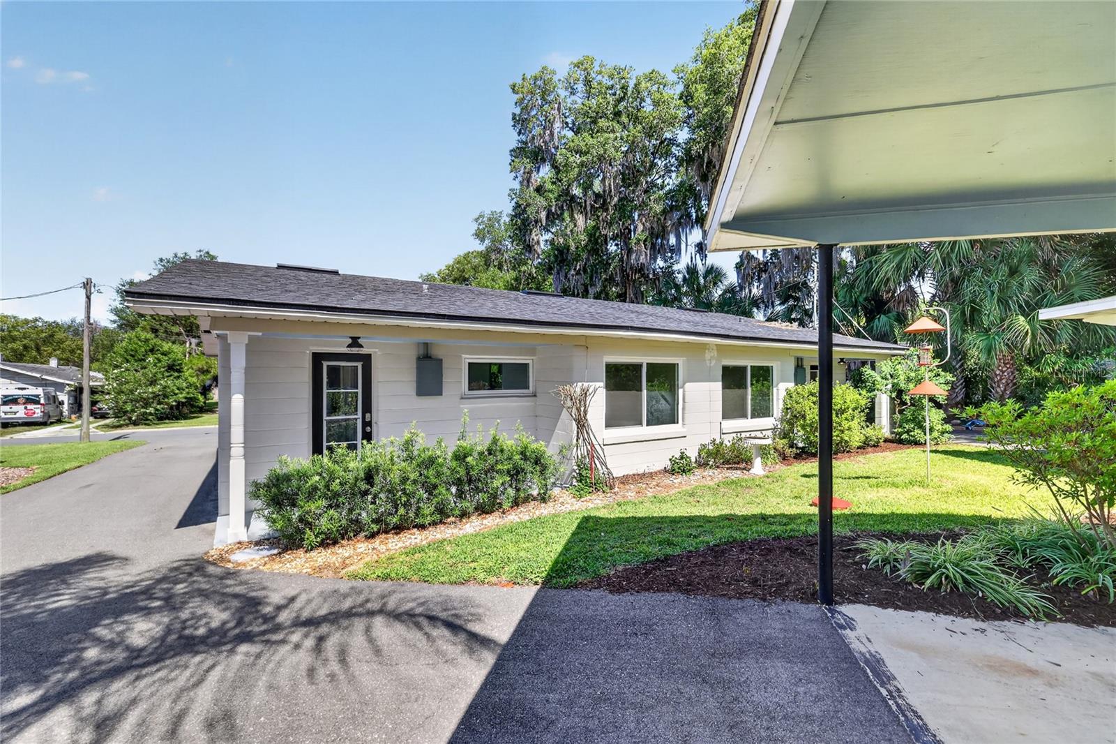 1012 N BAKER ST, MOUNT DORA, FL, 32757
