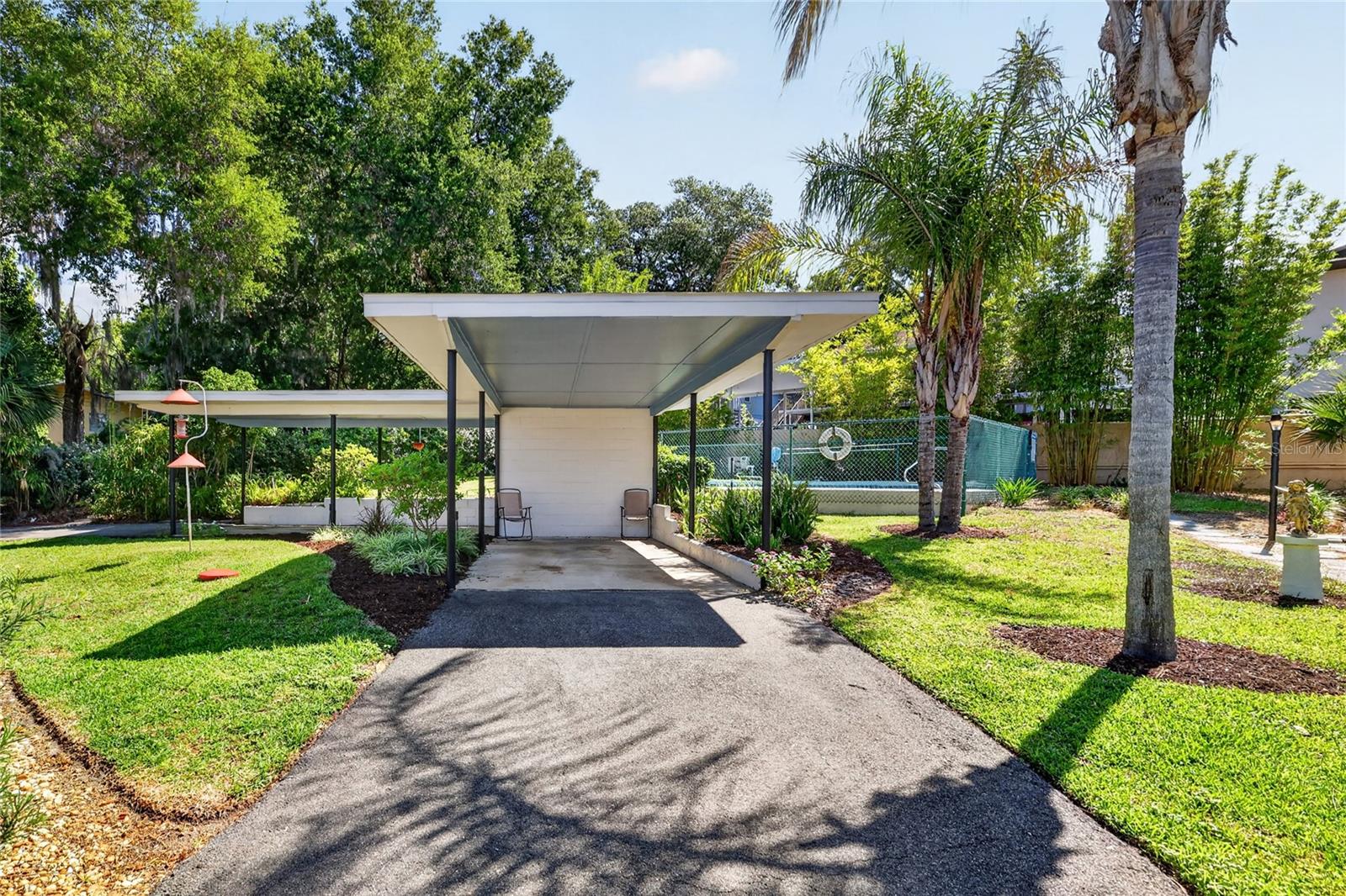 1012 N BAKER ST, MOUNT DORA, FL, 32757