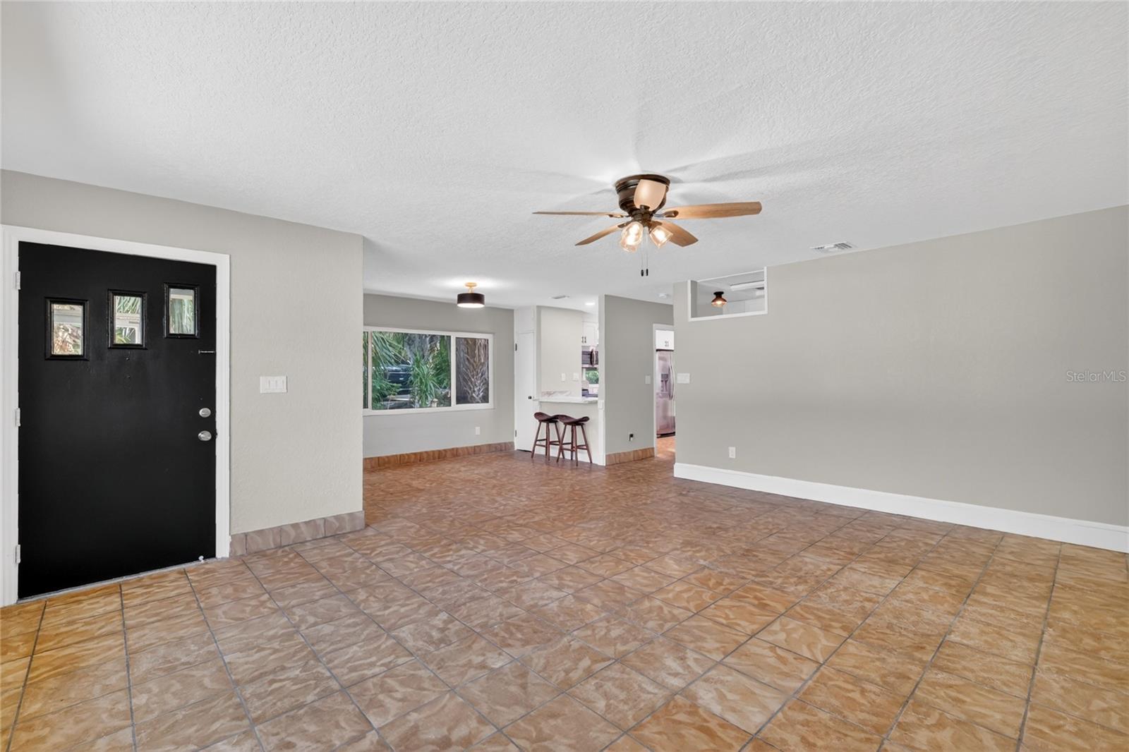 1012 N BAKER ST, MOUNT DORA, FL, 32757