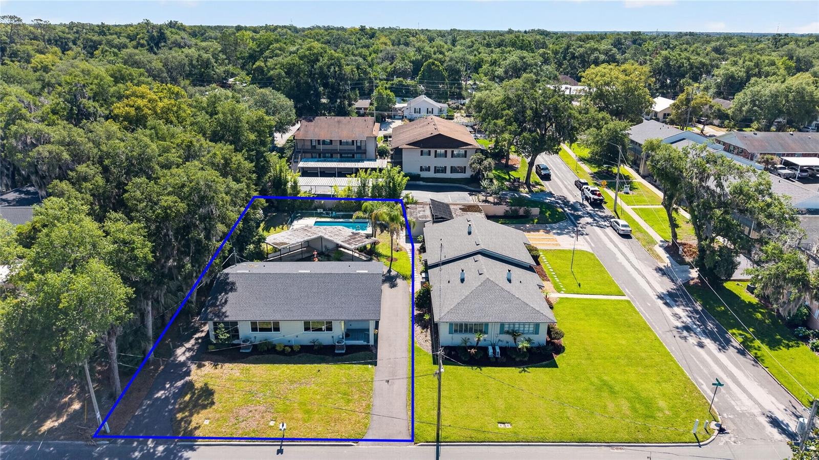 1012 N BAKER ST, MOUNT DORA, FL, 32757