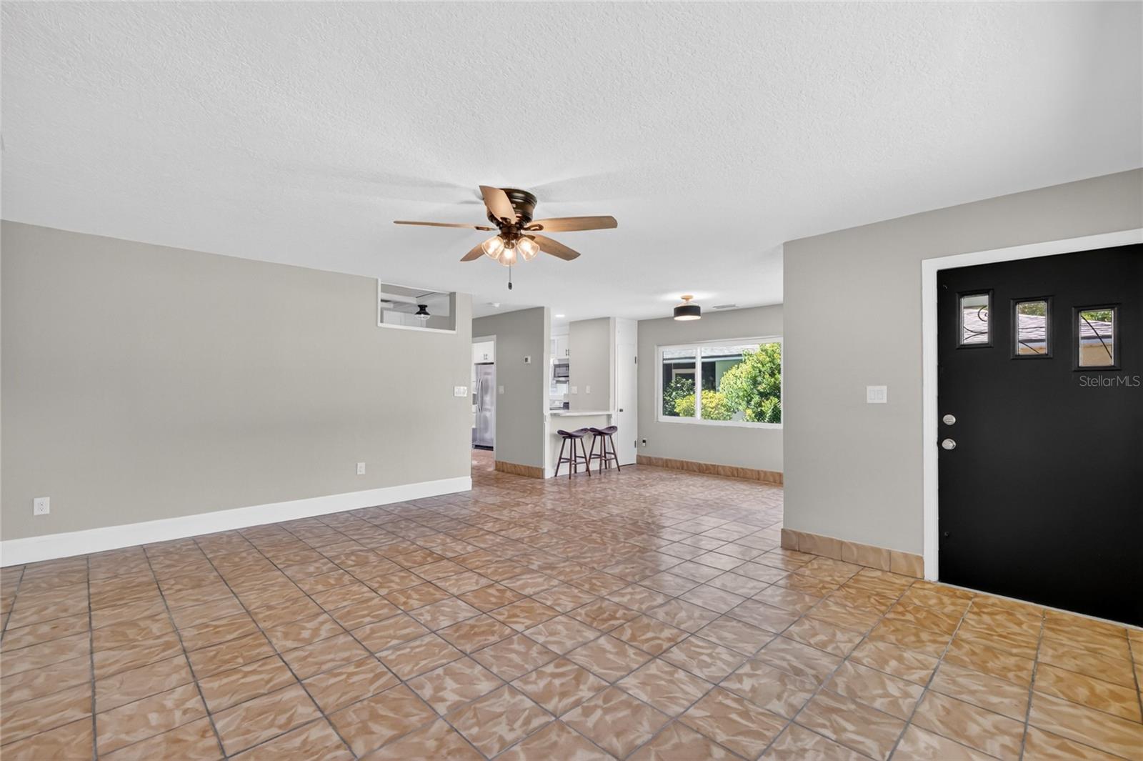1012 N BAKER ST, MOUNT DORA, FL, 32757
