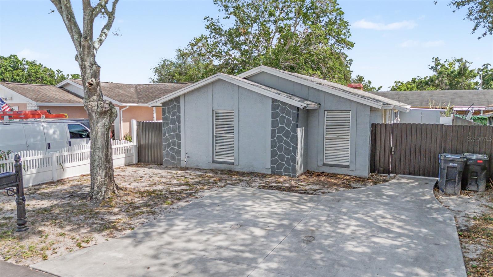 9212 SPY GLASS CT, TAMPA, FL, 33615