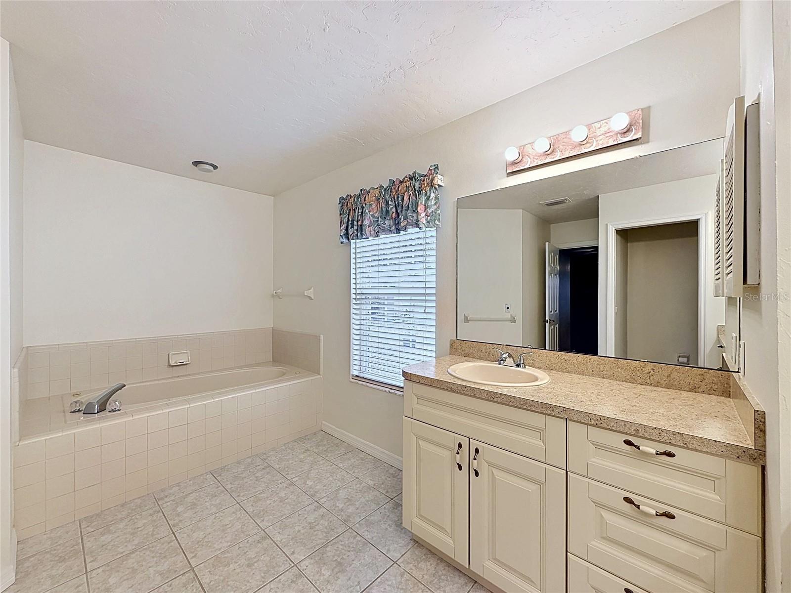 3550 NW 46TH TER, GAINESVILLE, FL, 32606