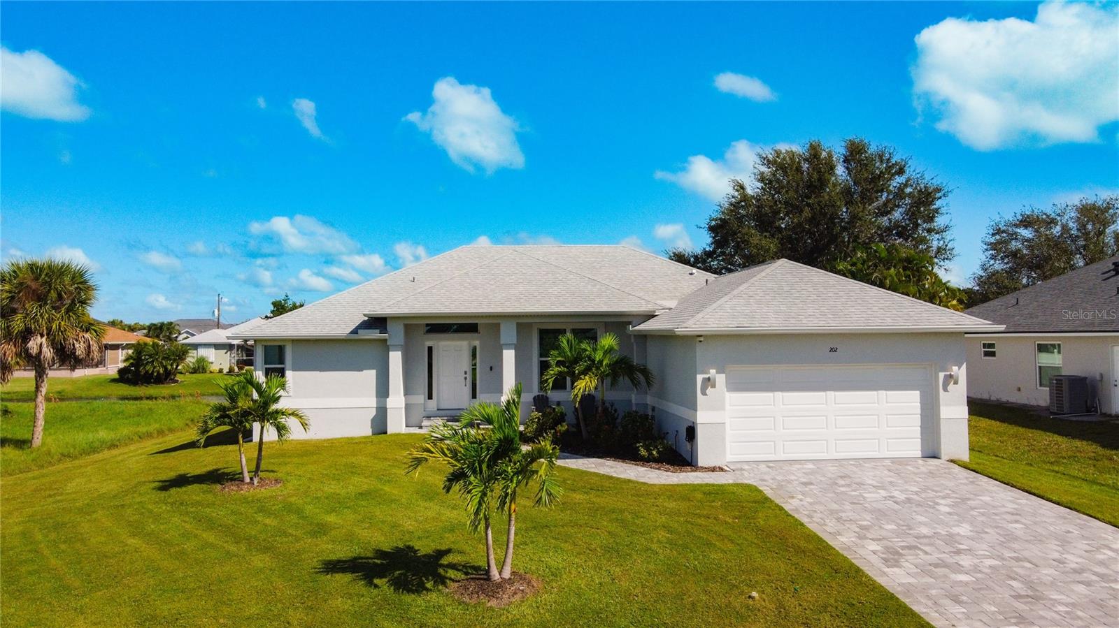 202 LONG MEADOW LN, ROTONDA WEST, FL, 33947