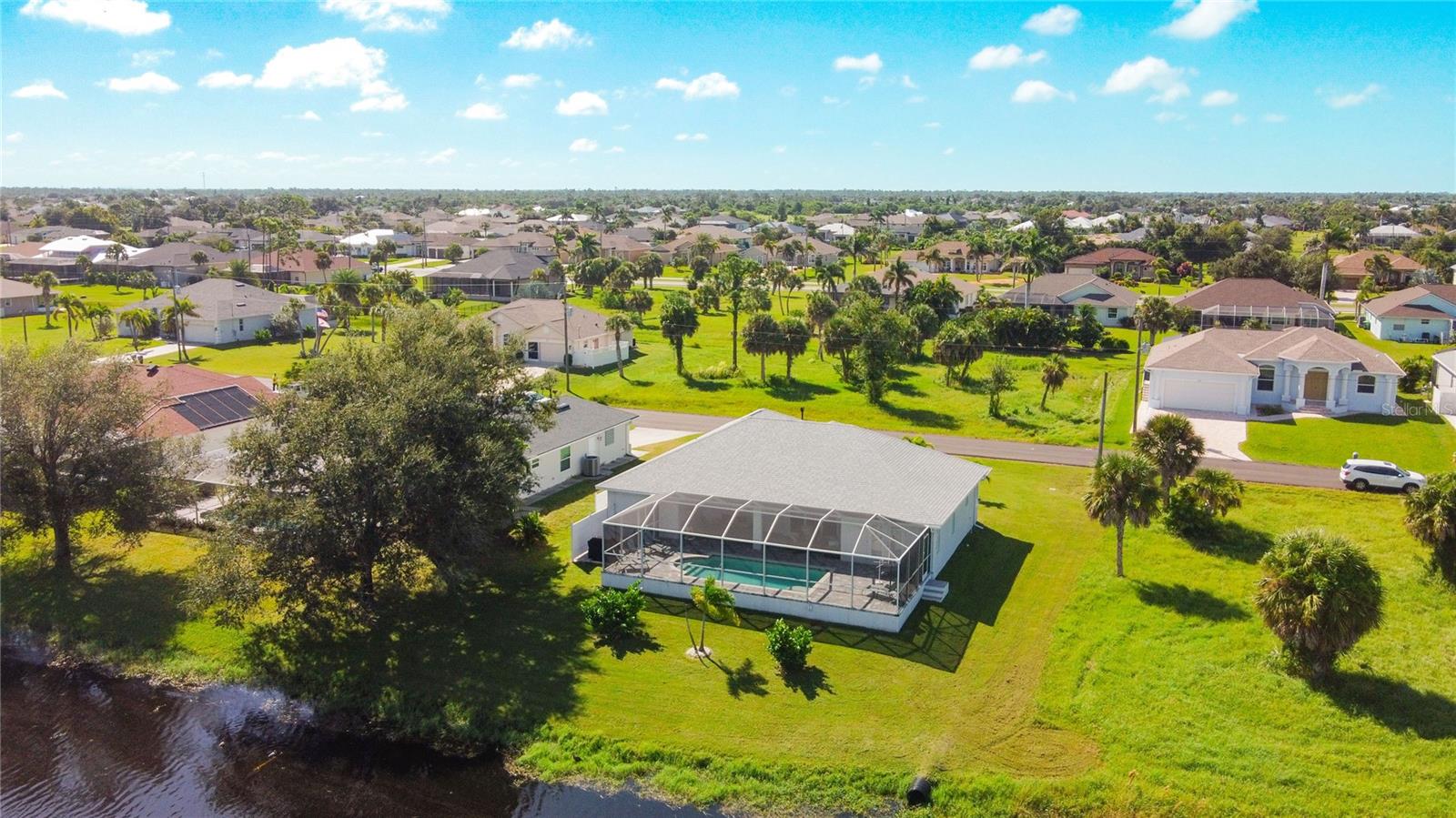 202 LONG MEADOW LN, ROTONDA WEST, FL, 33947