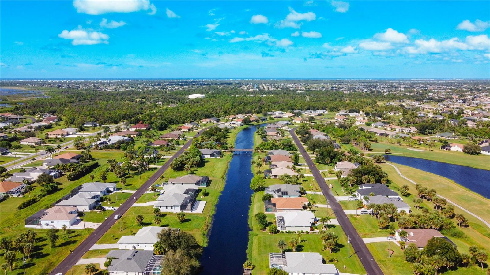 202 LONG MEADOW LN, ROTONDA WEST, FL, 33947