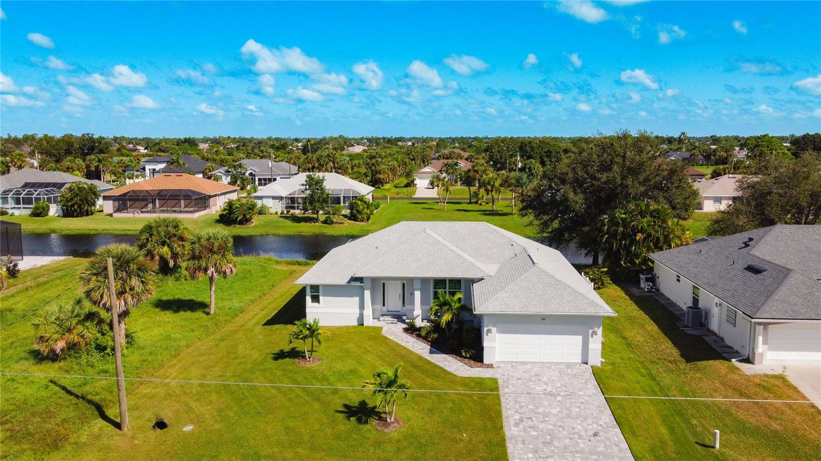 202 LONG MEADOW LN, ROTONDA WEST, FL, 33947