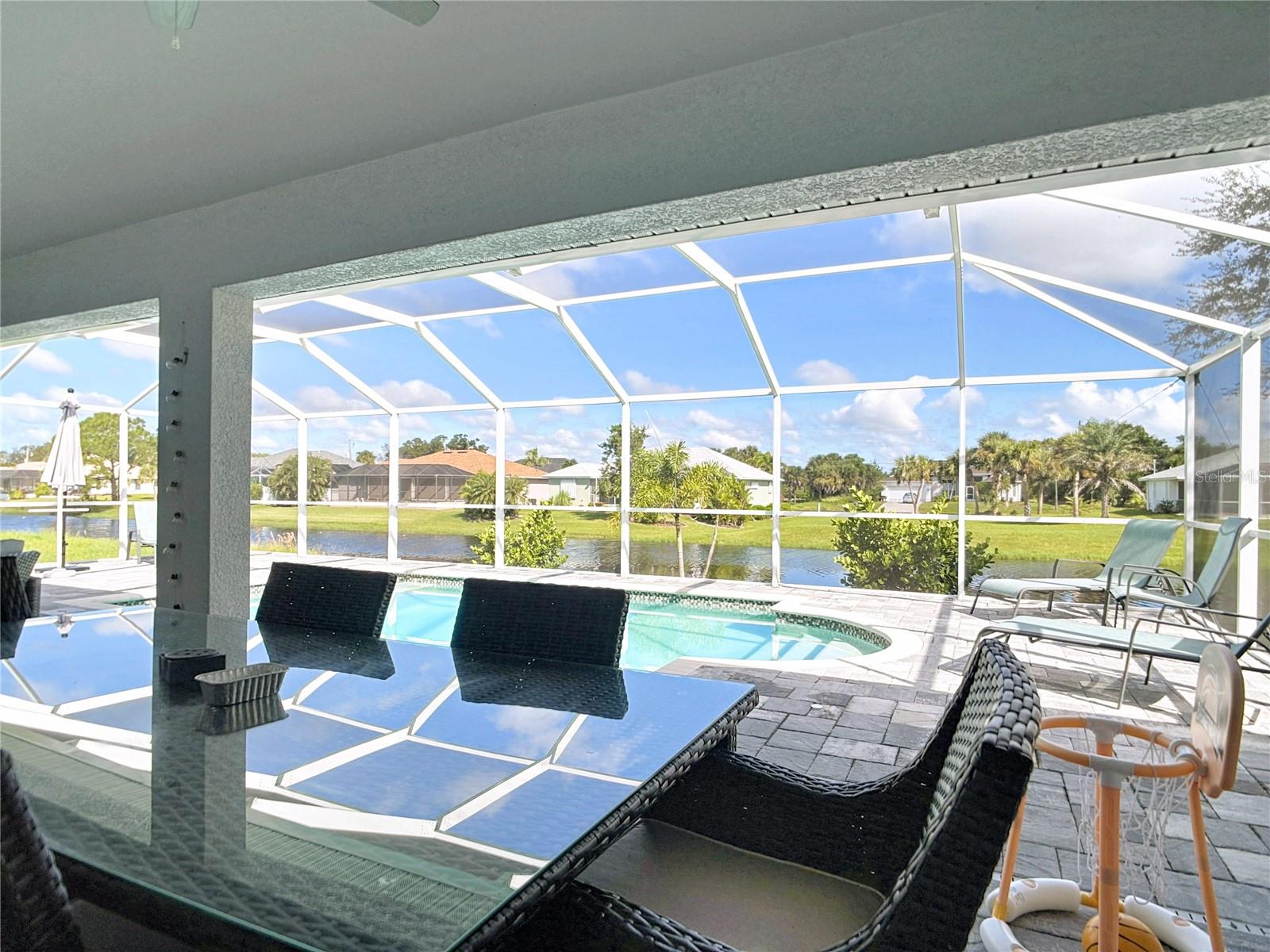 202 LONG MEADOW LN, ROTONDA WEST, FL, 33947