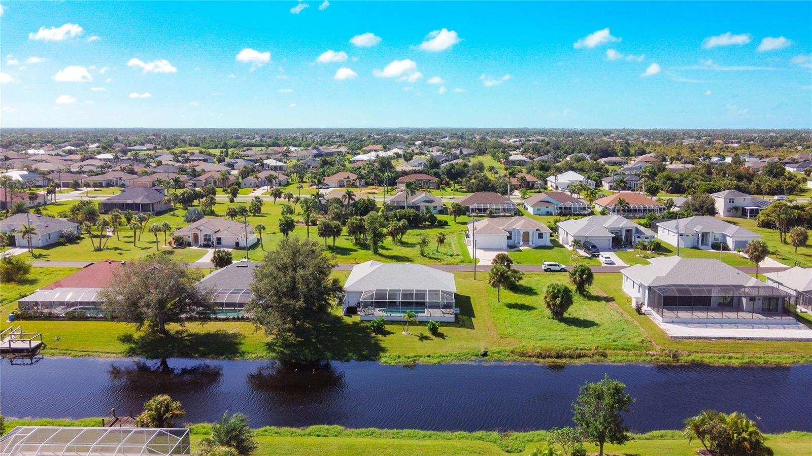 202 LONG MEADOW LN, ROTONDA WEST, FL, 33947