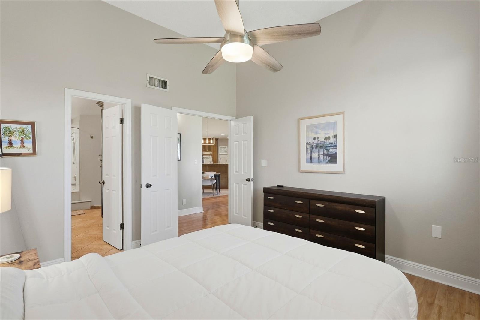 6020 BAHIA DEL MAR CIR #226, ST PETERSBURG, FL, 33715
