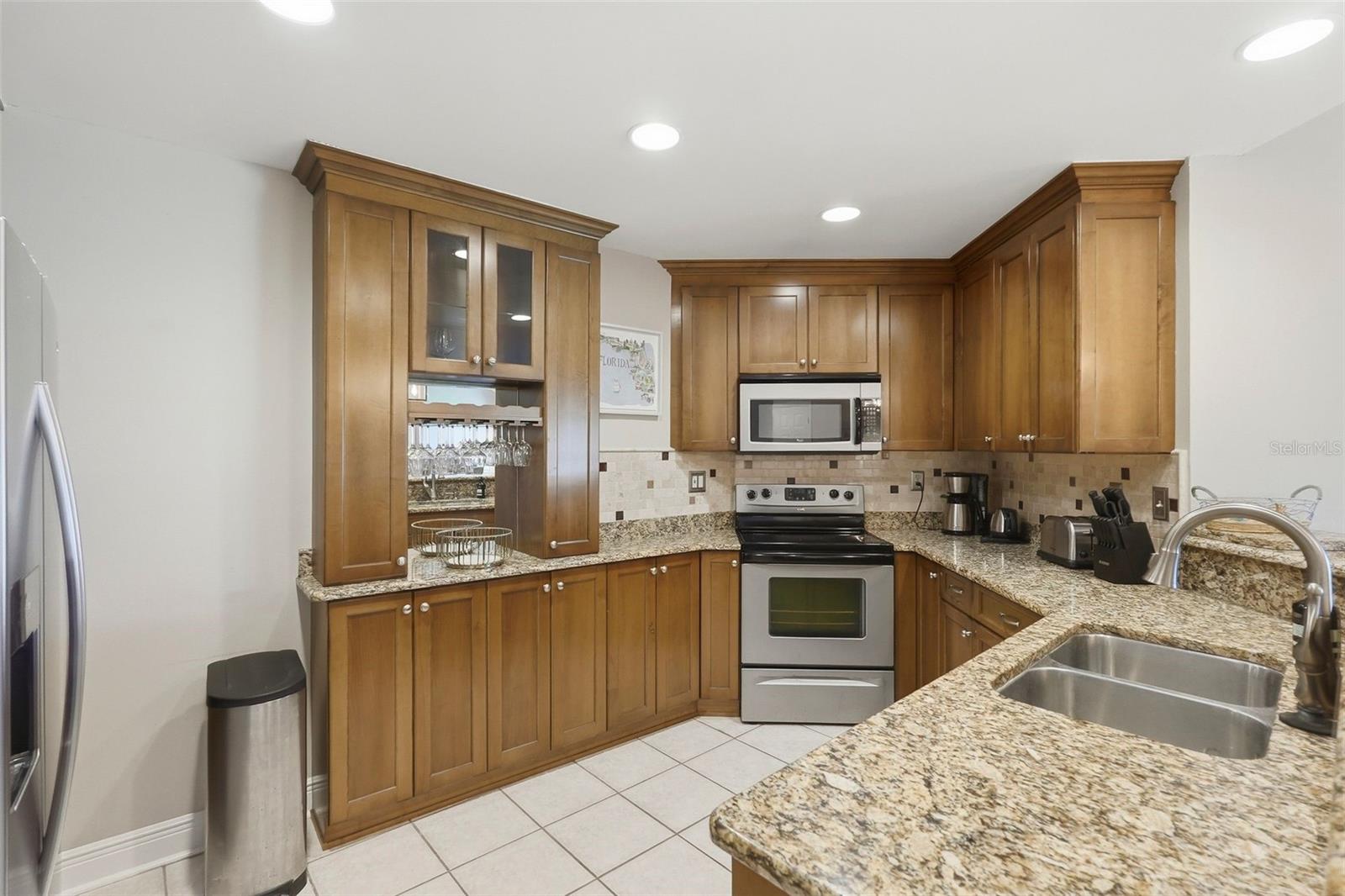 6020 BAHIA DEL MAR CIR #226, ST PETERSBURG, FL, 33715
