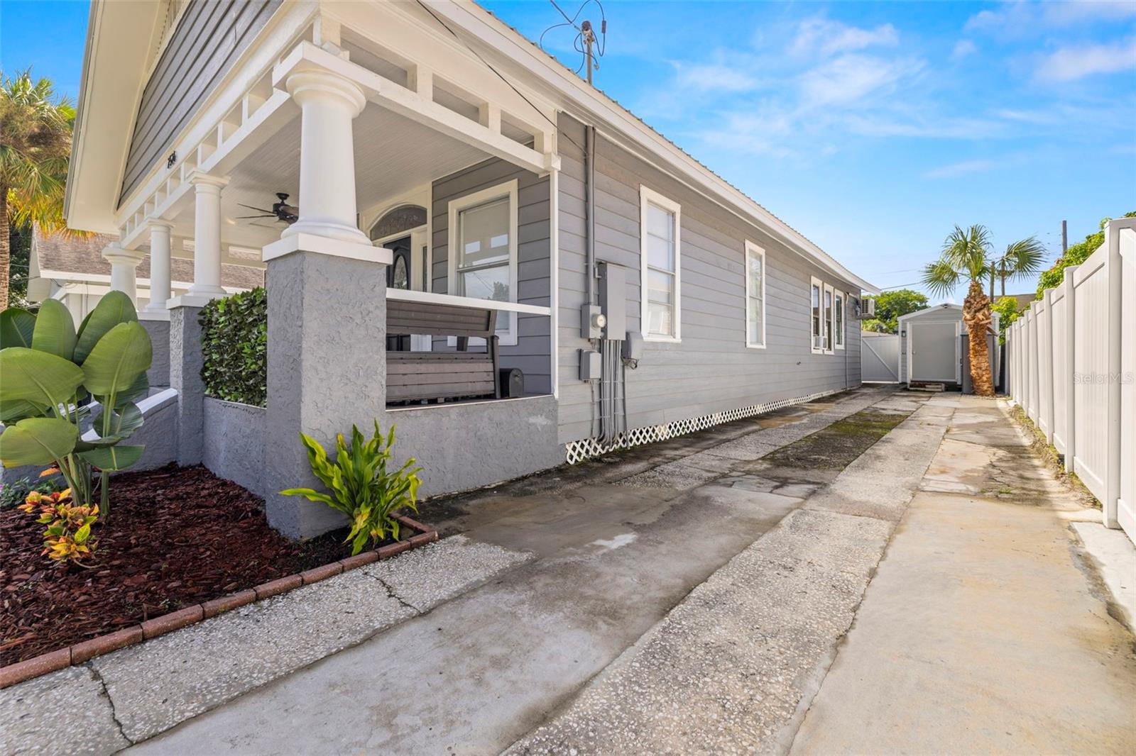 2526 W UNION ST, TAMPA, FL, 33607