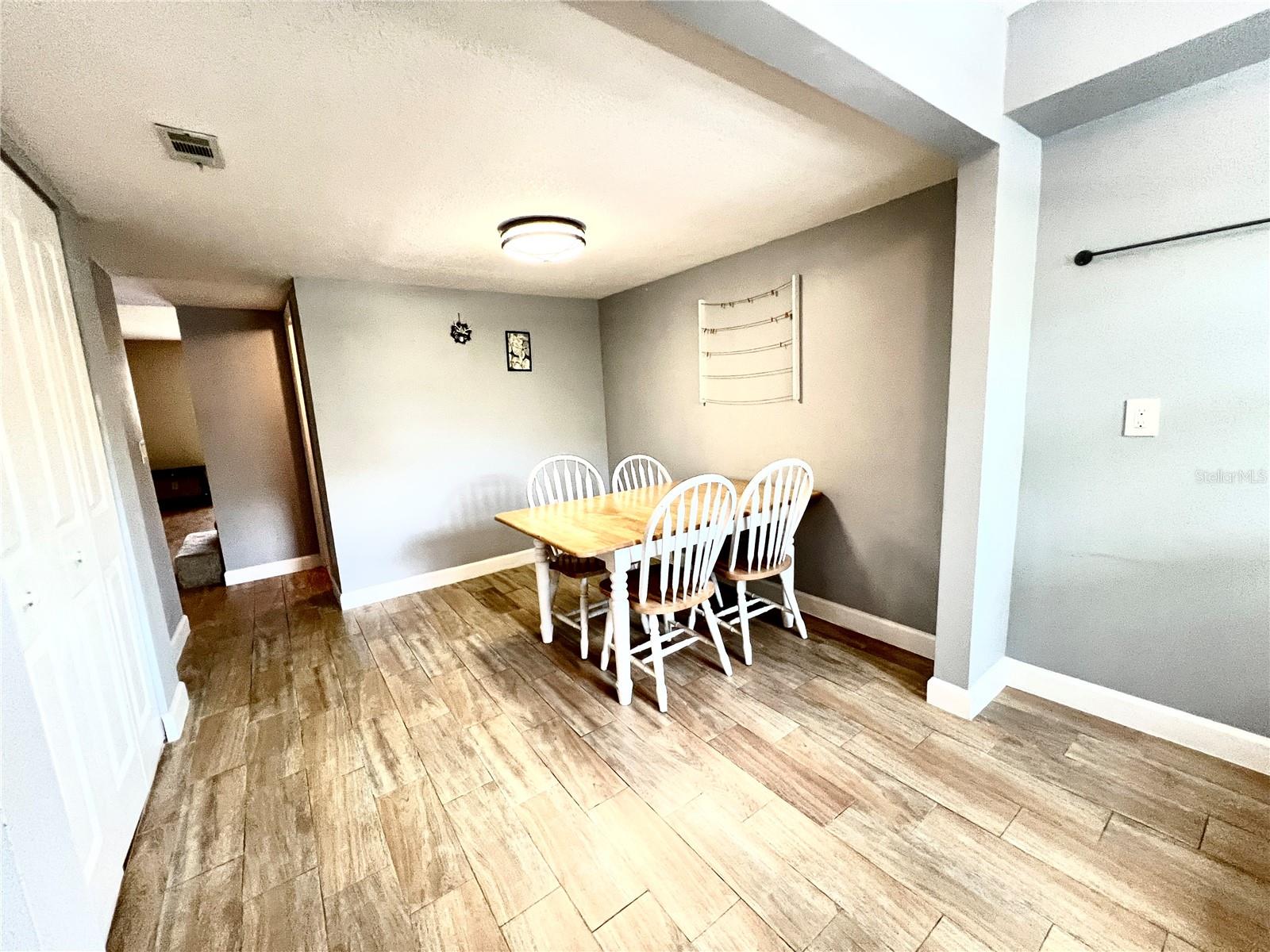 14402 REUTER STRASSE CIR #223, TAMPA, FL, 33613
