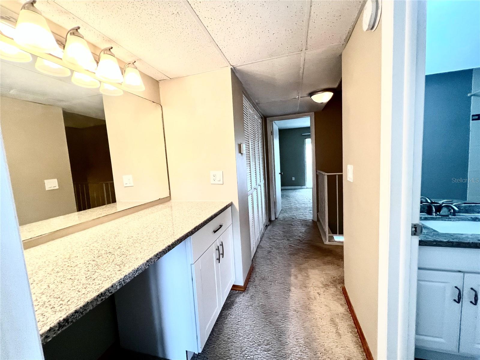 14402 REUTER STRASSE CIR #223, TAMPA, FL, 33613
