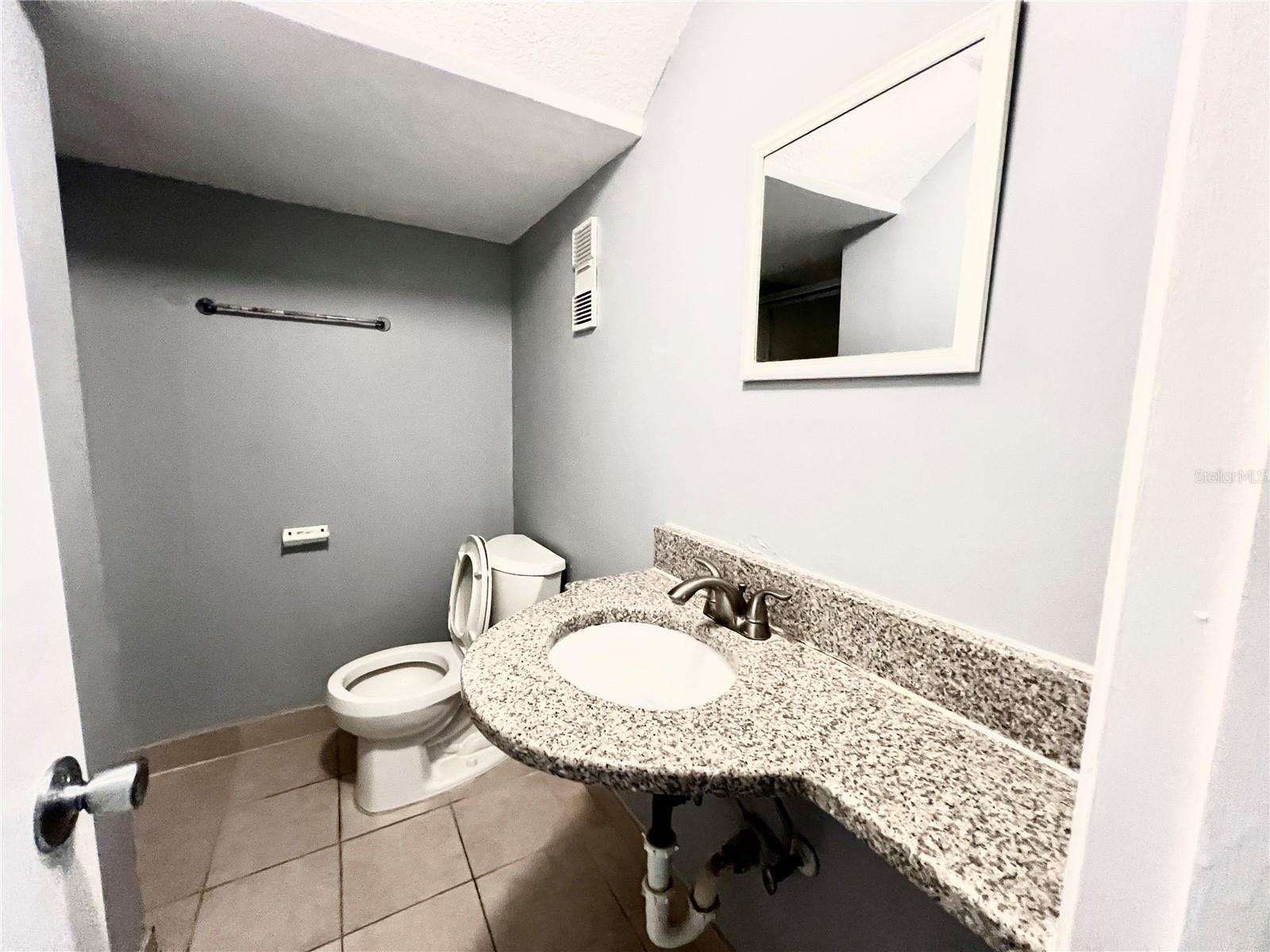 14402 REUTER STRASSE CIR #223, TAMPA, FL, 33613