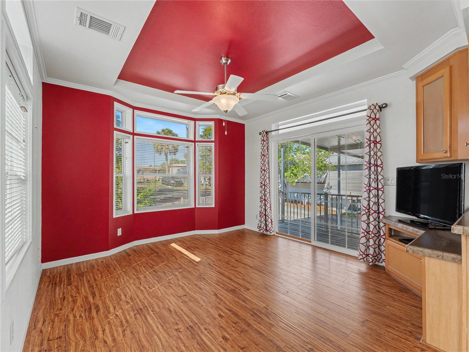 9504 GRAY FOX DR DR, WEEKI WACHEE, FL, 34613