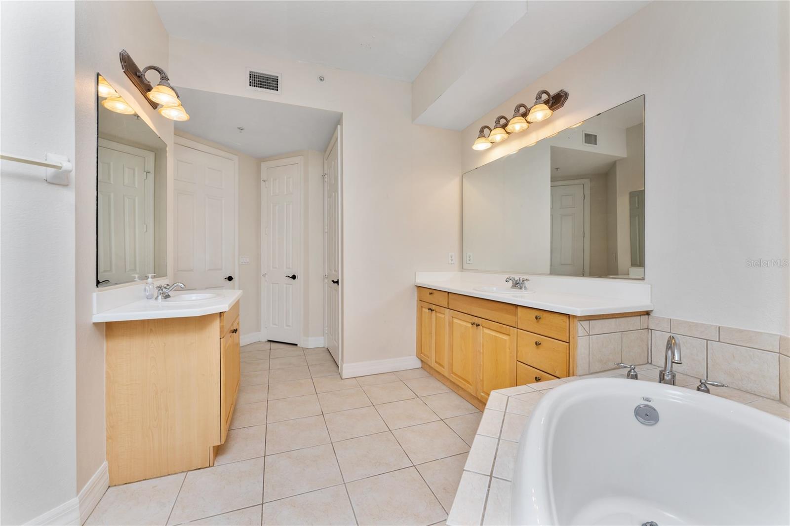 97 VIVANTE #9748, PUNTA GORDA, FL, 33950