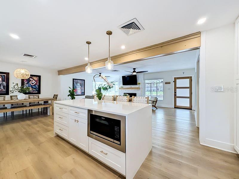 2303 W END AVE, LAKELAND, FL, 33803