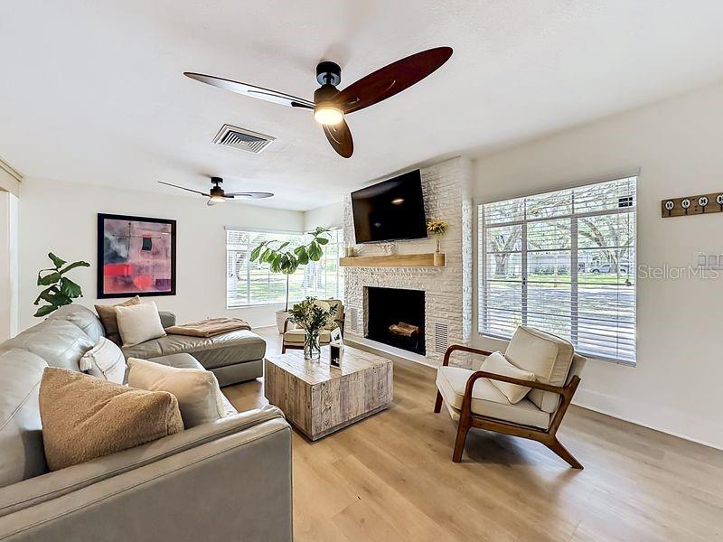 2303 W END AVE, LAKELAND, FL, 33803