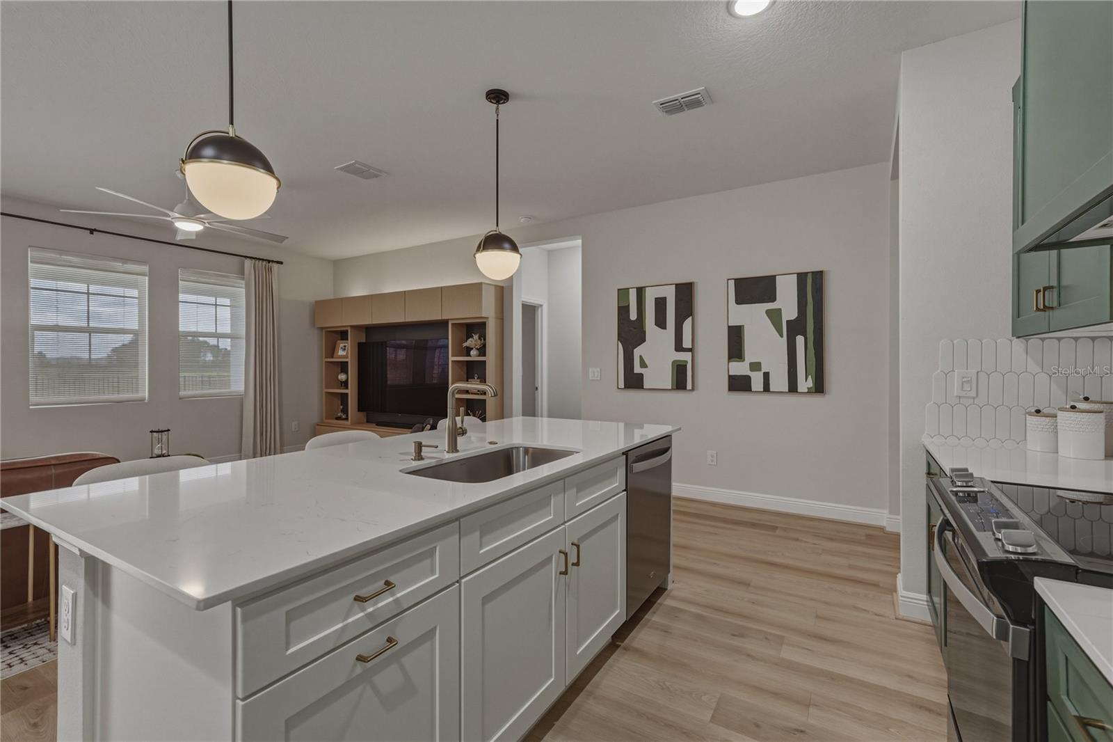 10368 FIELDSTONE MYRTLE WAY, SAN ANTONIO, FL, 33576