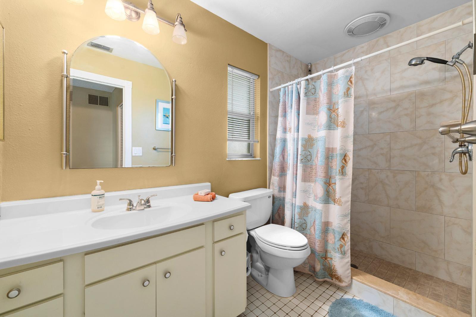 6609 13TH AVENUE DR W, BRADENTON, FL, 34209