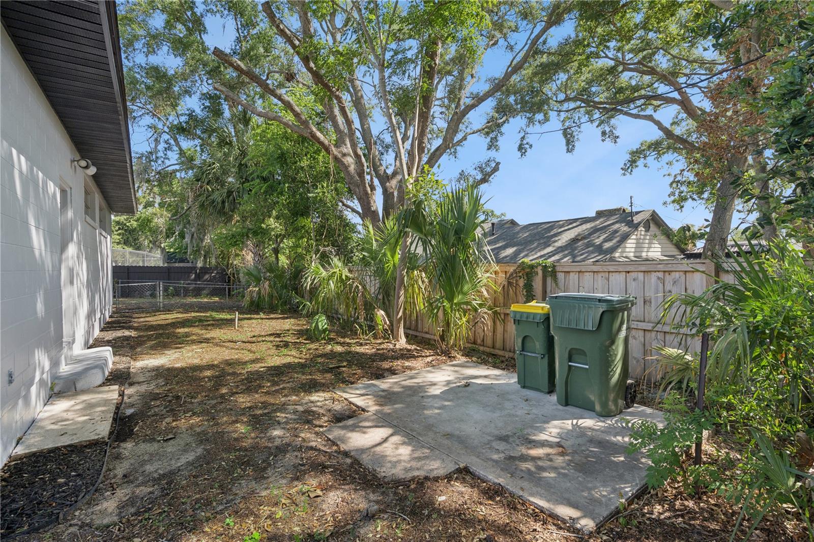 1310 LEE CT, LEESBURG, FL, 34748