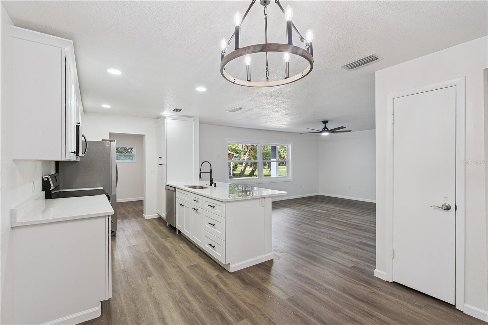 1310 LEE CT, LEESBURG, FL, 34748