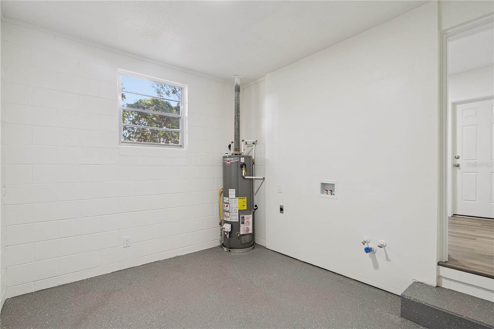 1310 LEE CT, LEESBURG, FL, 34748