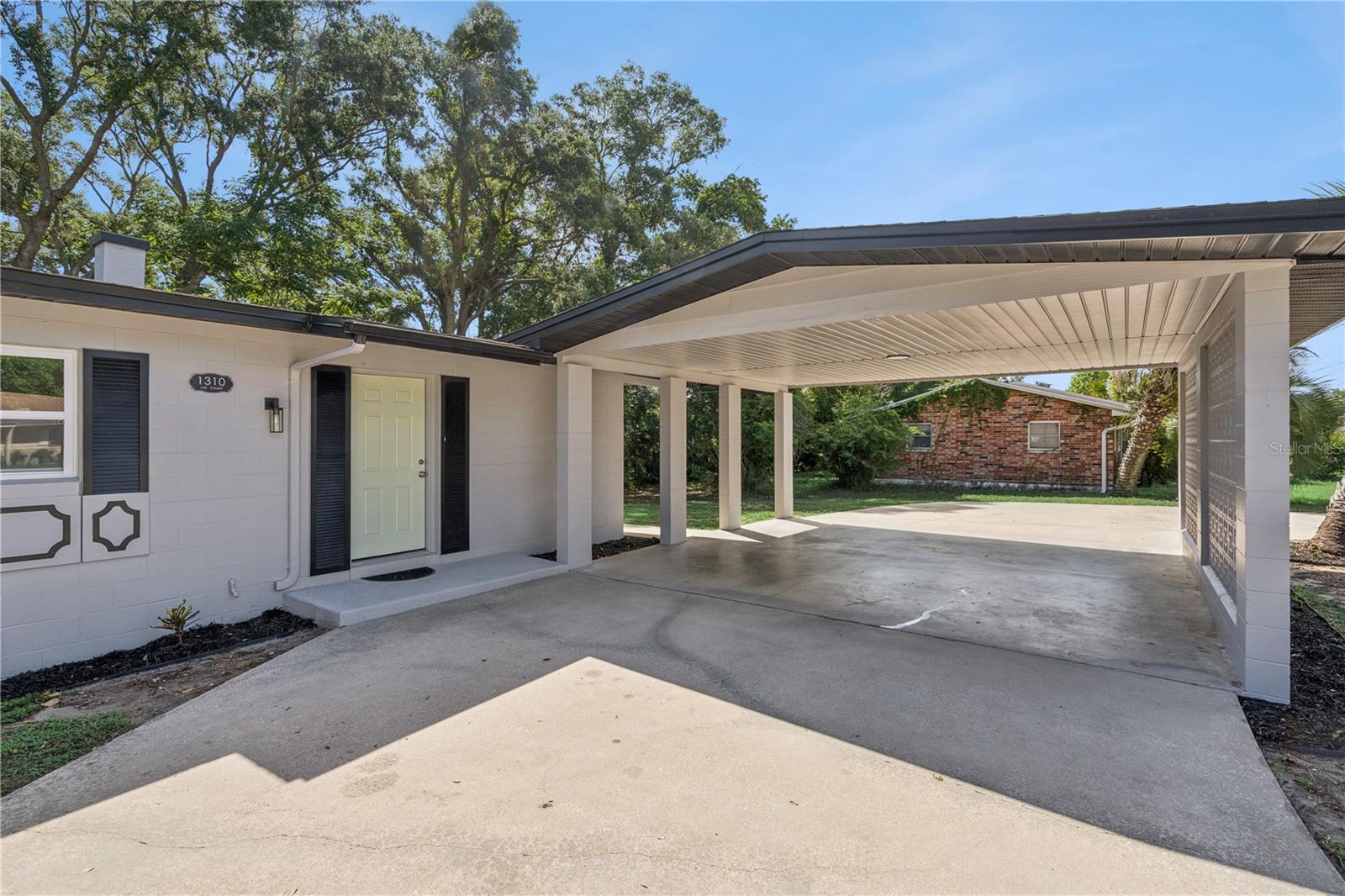 1310 LEE CT, LEESBURG, FL, 34748