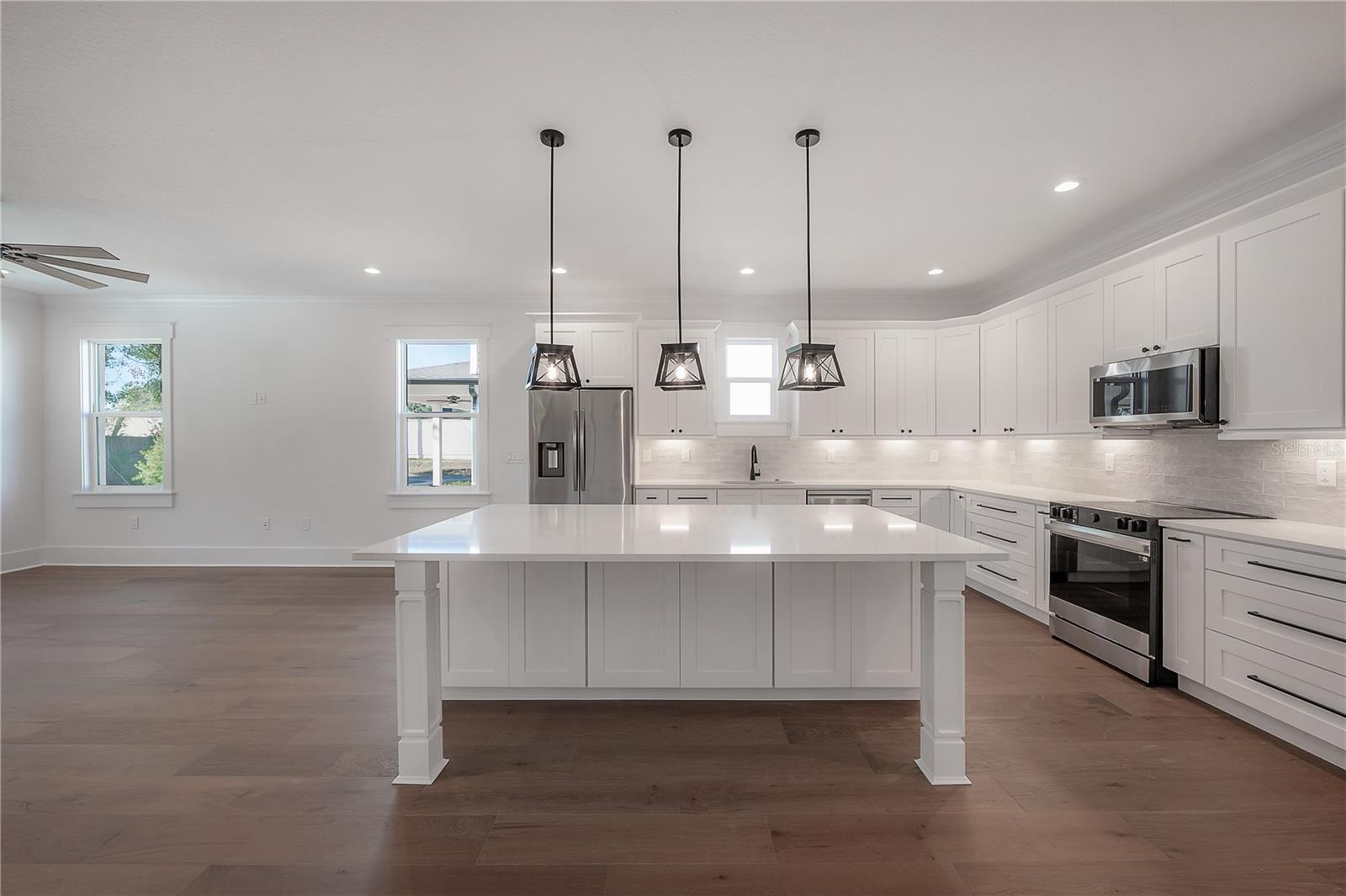 804 E WILDER AVE, TAMPA, FL, 33603
