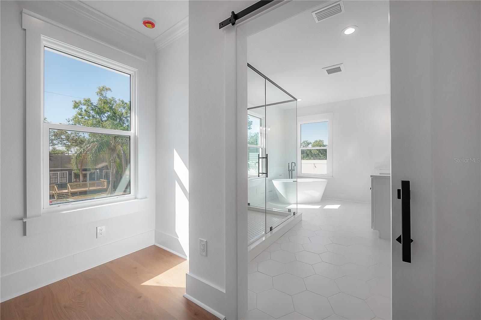 804 E WILDER AVE, TAMPA, FL, 33603