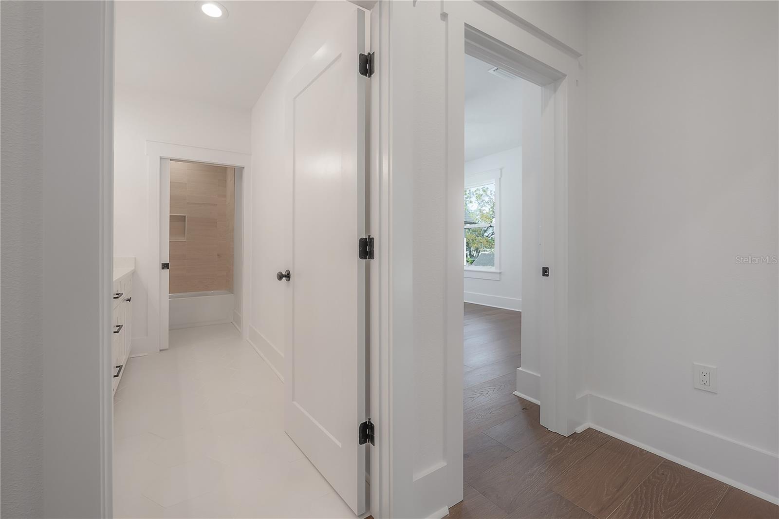804 E WILDER AVE, TAMPA, FL, 33603