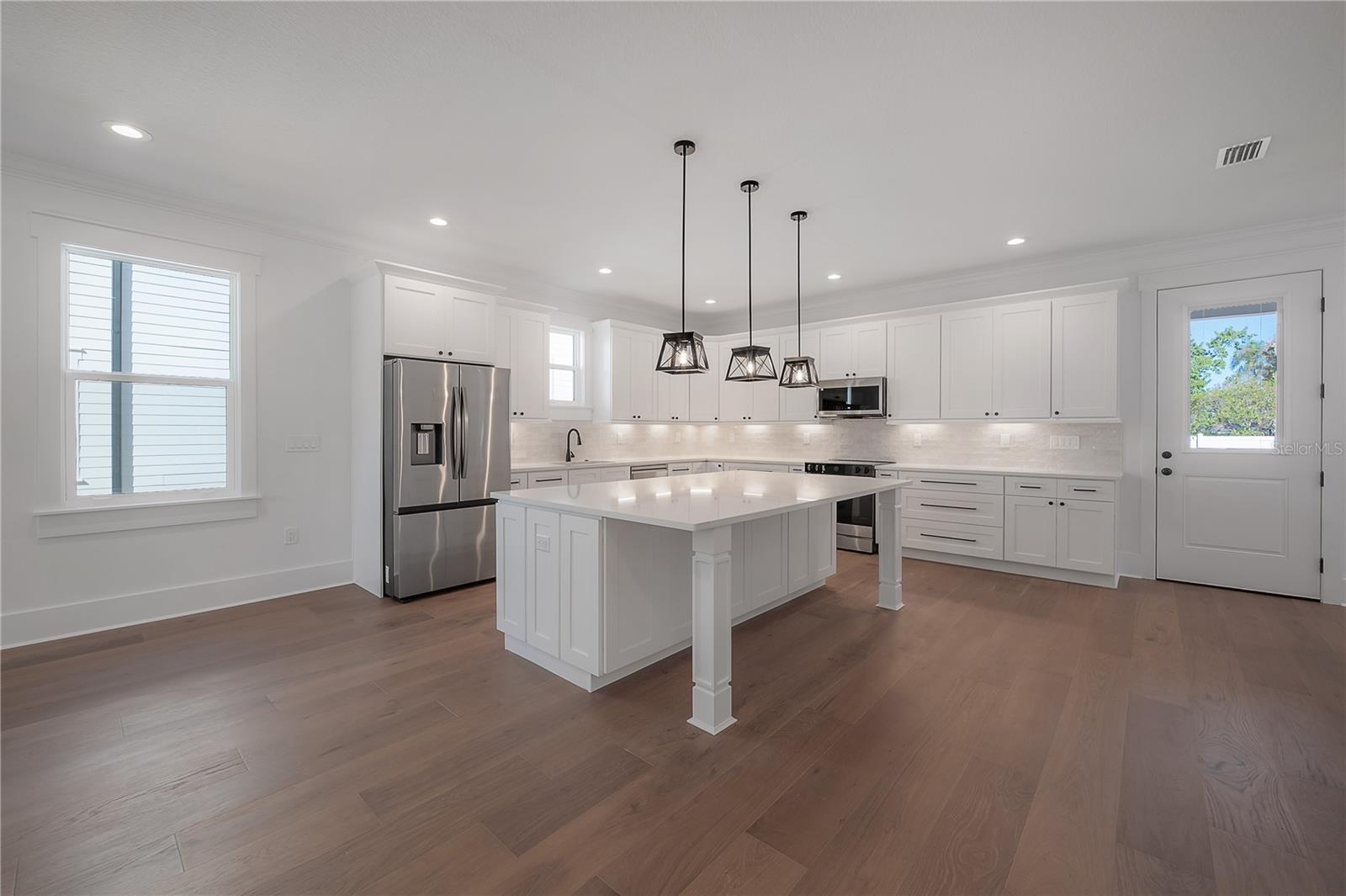 804 E WILDER AVE, TAMPA, FL, 33603
