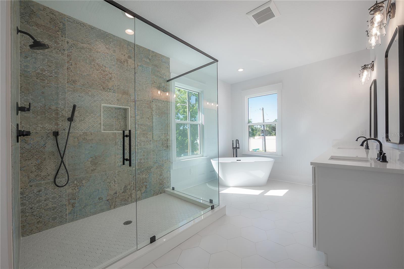 804 E WILDER AVE, TAMPA, FL, 33603
