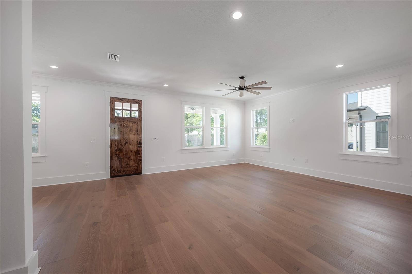 804 E WILDER AVE, TAMPA, FL, 33603