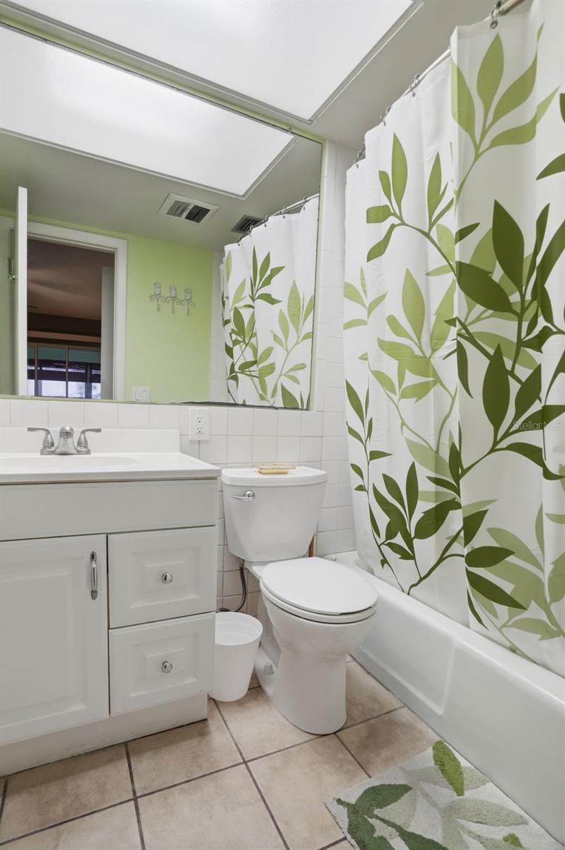 5108 AMULET DR #205, NEW PORT RICHEY, FL, 34652