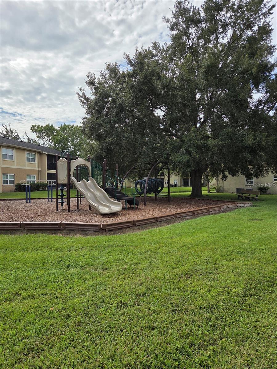 2416 BARLEY CLUB CT #4, ORLANDO, FL, 32837