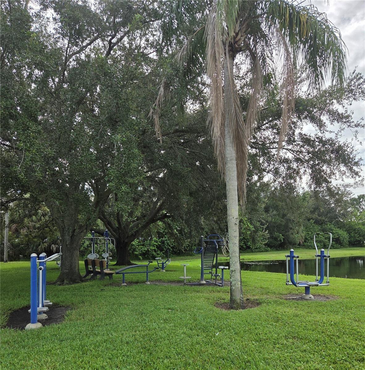 2416 BARLEY CLUB CT #4, ORLANDO, FL, 32837