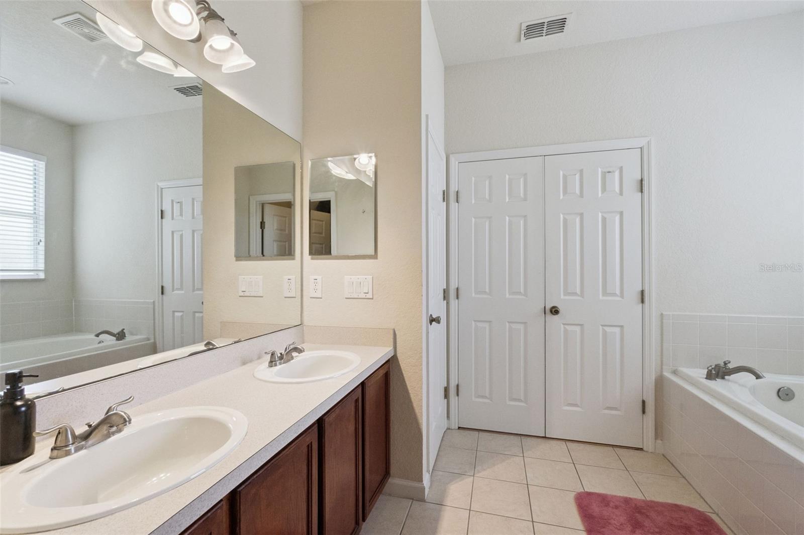 4957 PALL MALL ST E, KISSIMMEE, FL, 34758