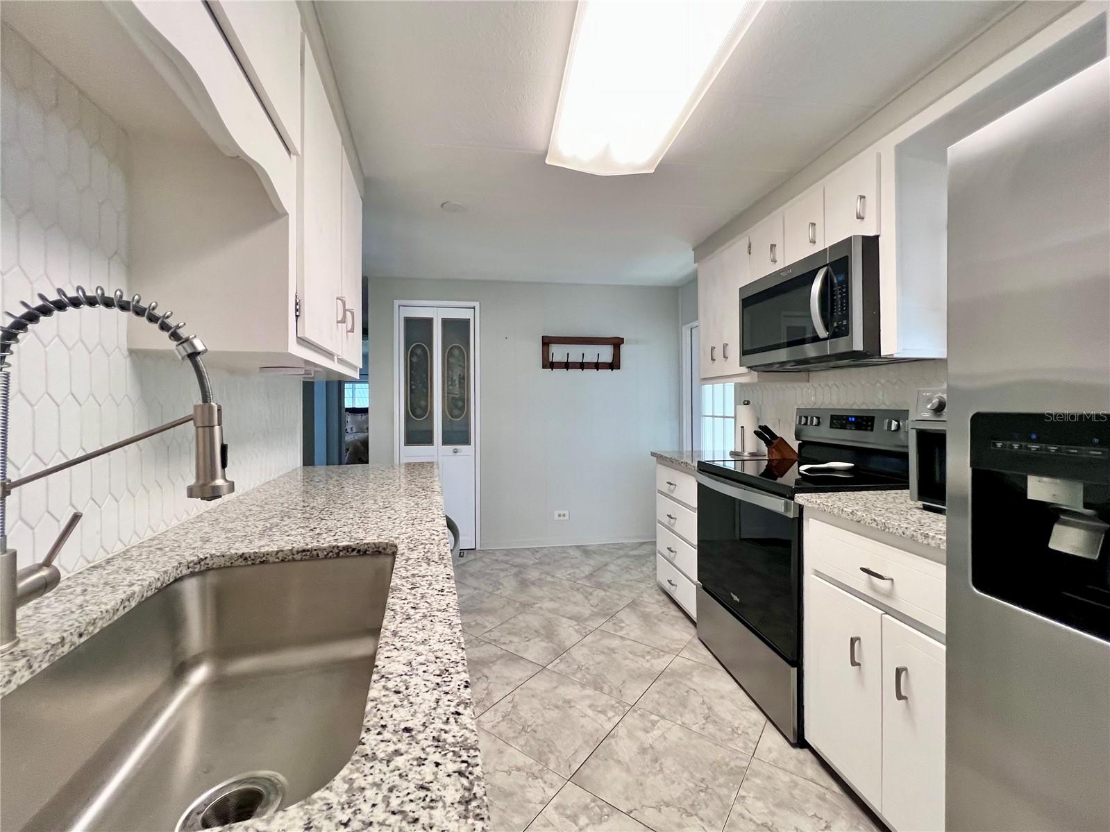 1100 BELCHER RD S #772, LARGO, FL, 33771