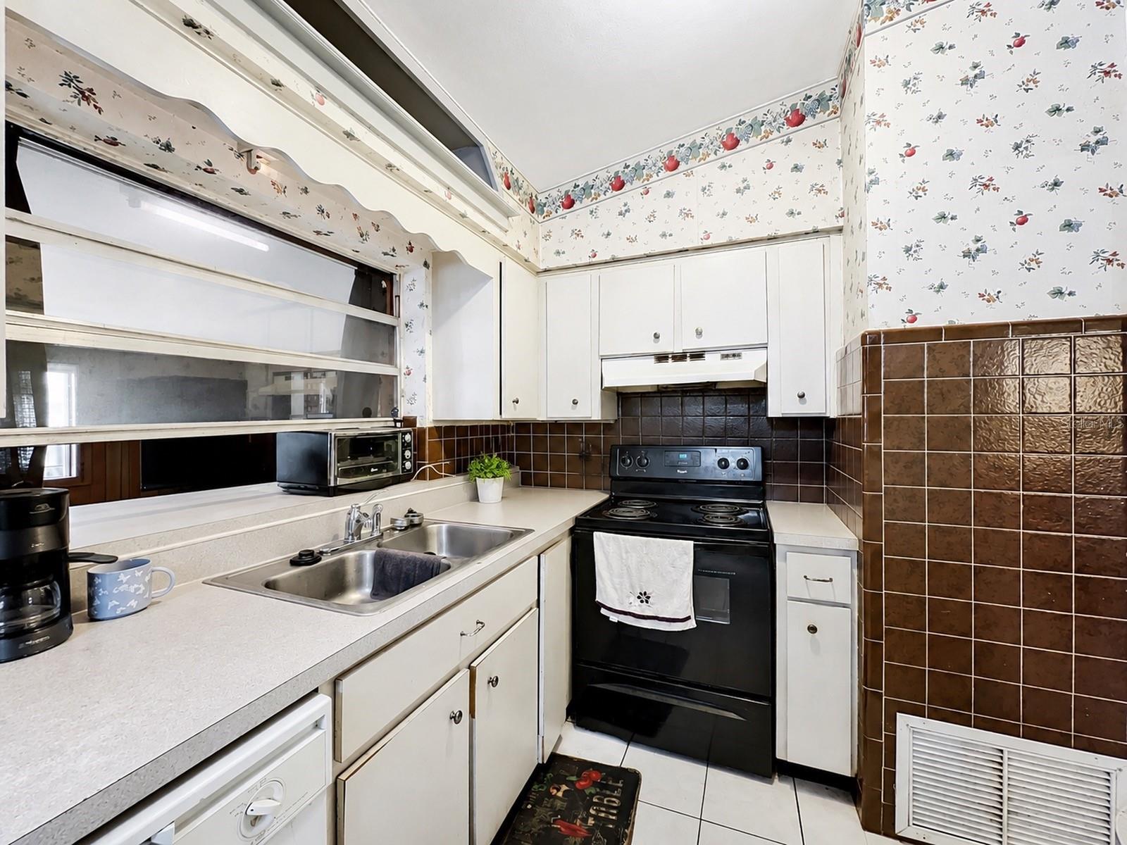 4001 BRINELL AVE, ORLANDO, FL, 32808