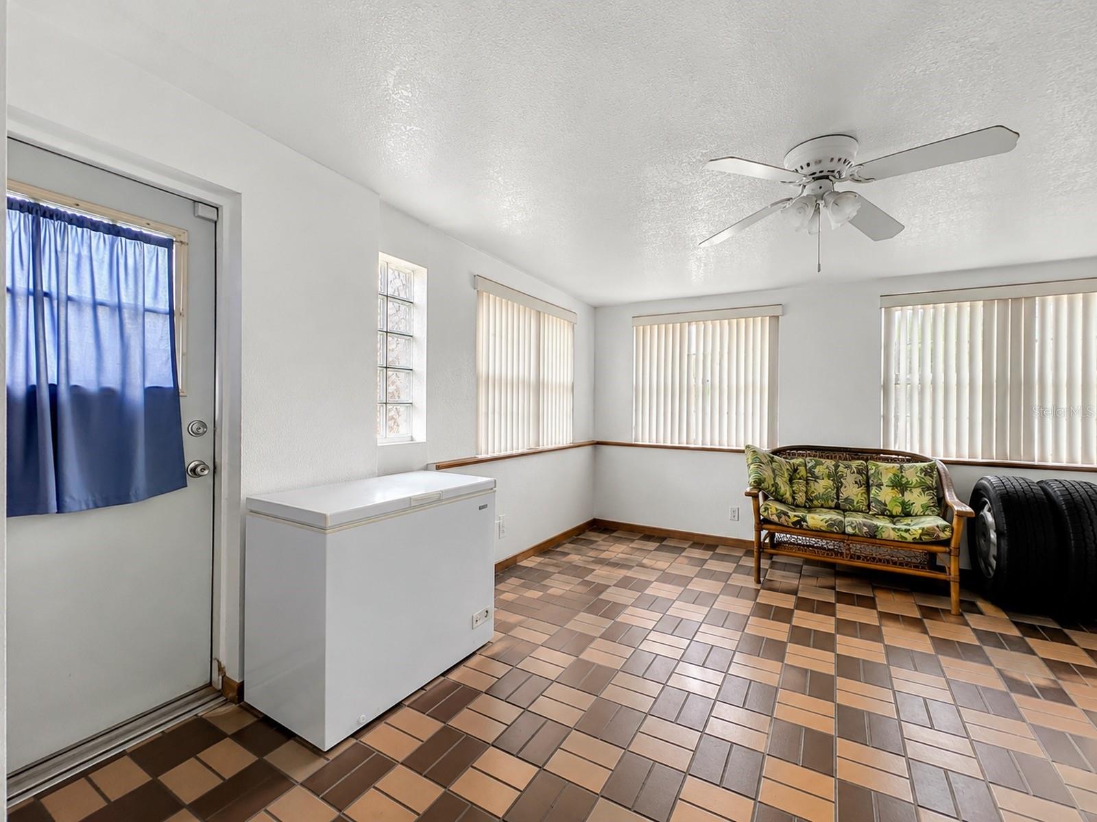 4001 BRINELL AVE, ORLANDO, FL, 32808