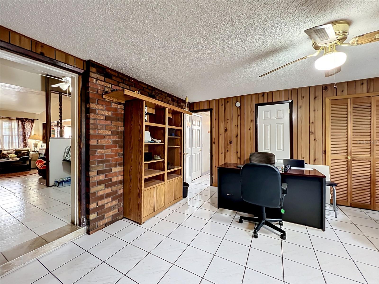 4001 BRINELL AVE, ORLANDO, FL, 32808
