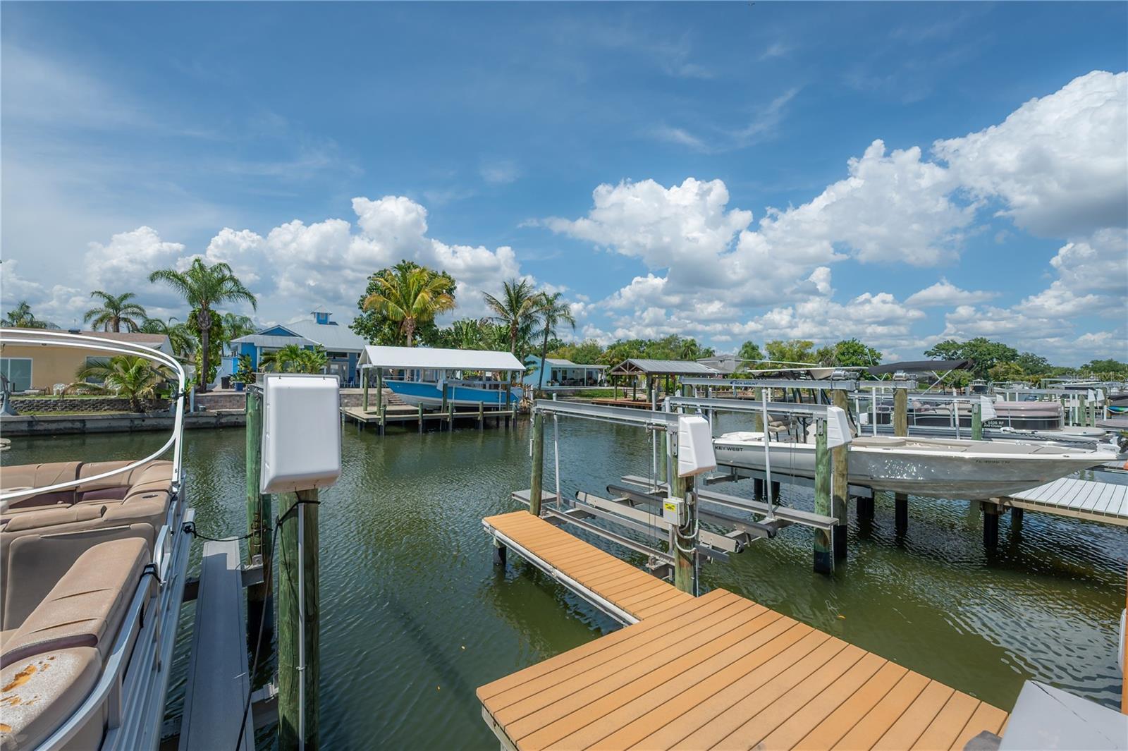 8757 BAY POINTE DR, TAMPA, FL, 33615