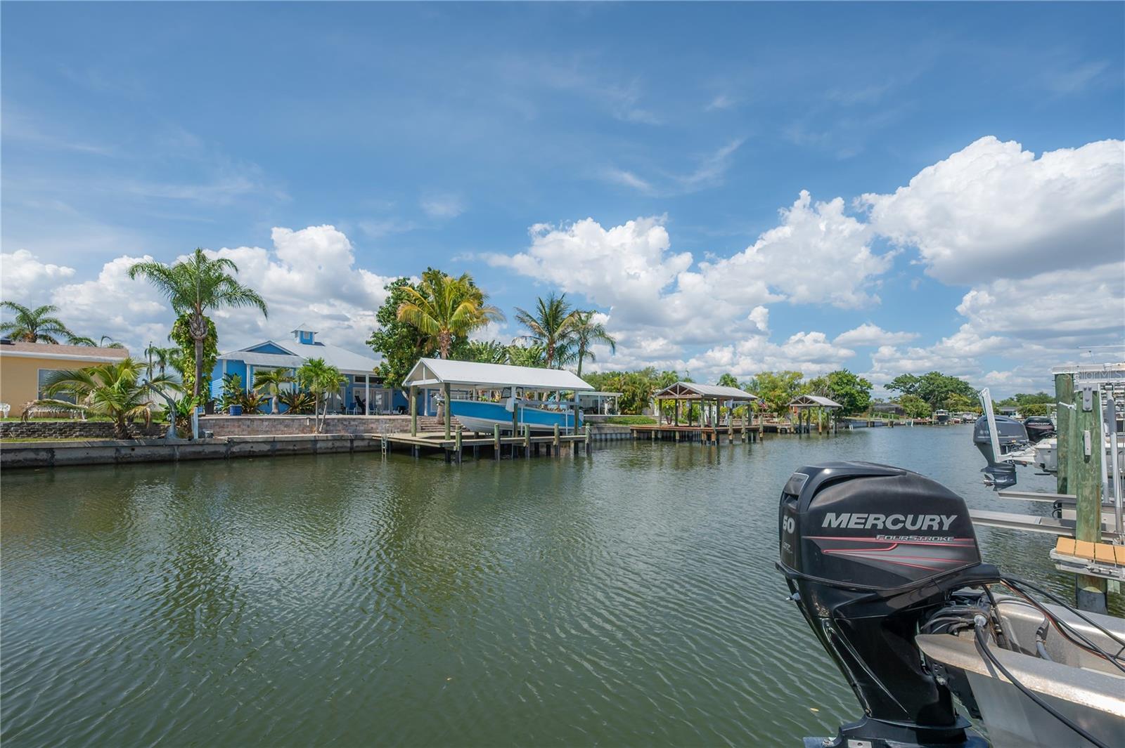8757 BAY POINTE DR, TAMPA, FL, 33615