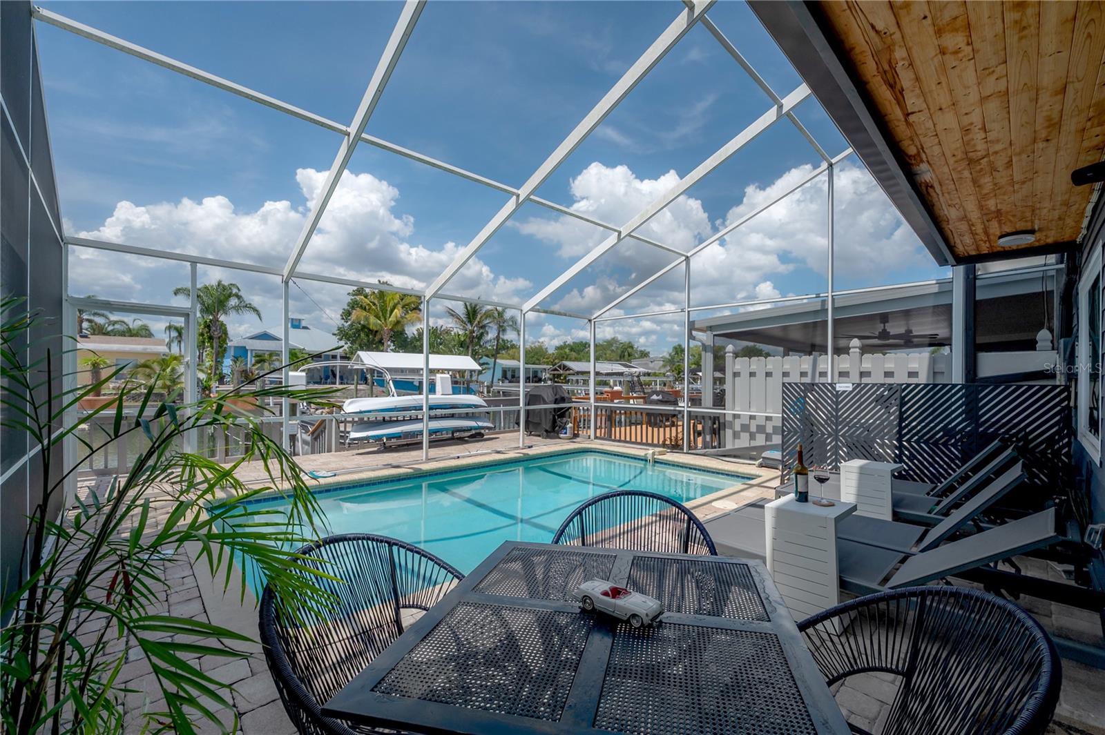 8757 BAY POINTE DR, TAMPA, FL, 33615