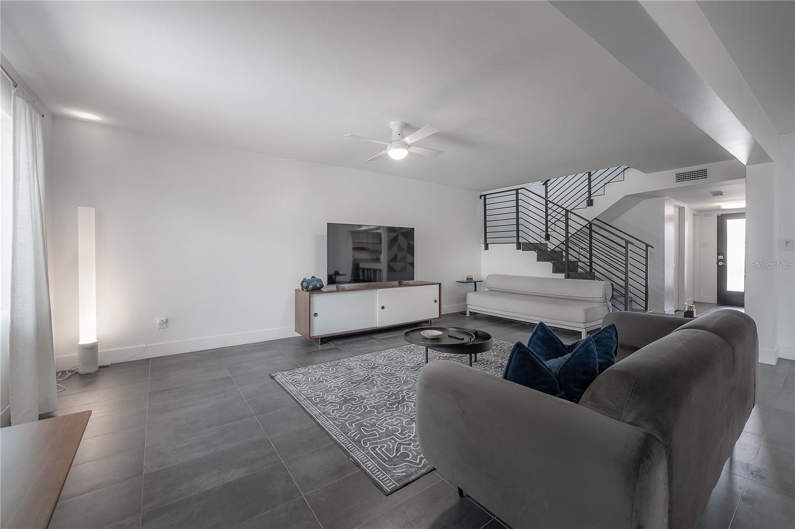 8757 BAY POINTE DR, TAMPA, FL, 33615