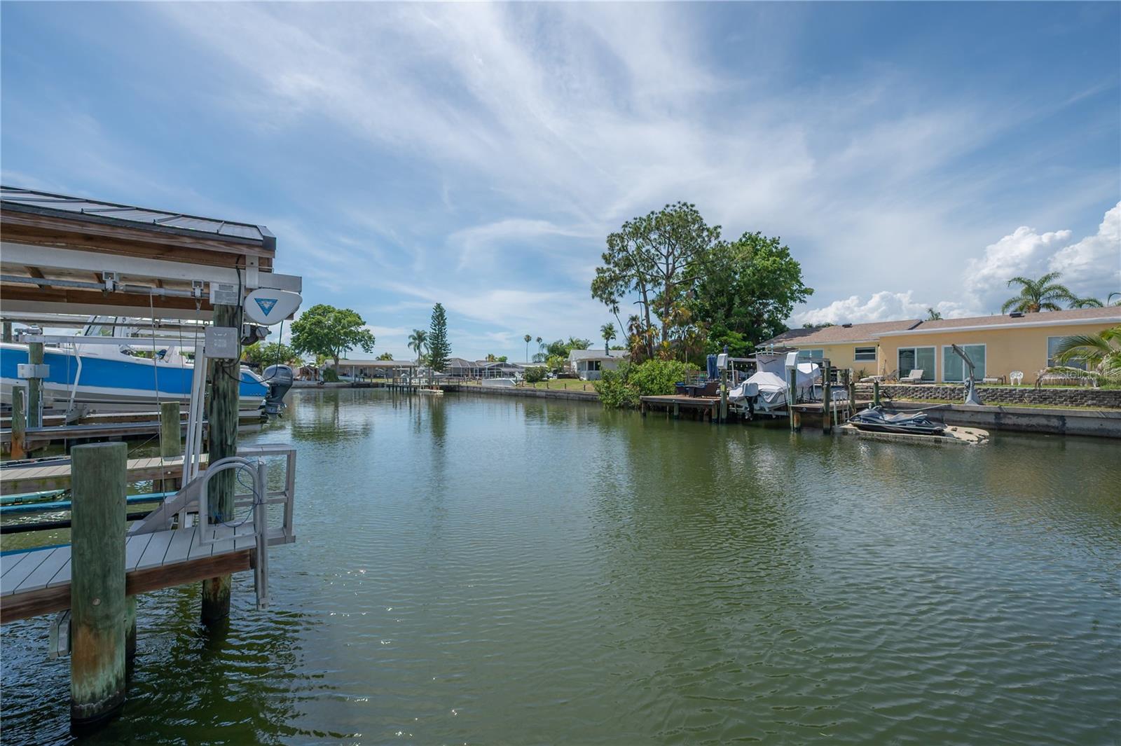 8757 BAY POINTE DR, TAMPA, FL, 33615